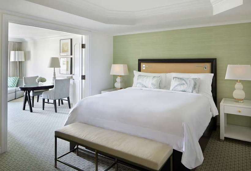 带大床的套房, Hilton Sedona Resort At Bell Rock