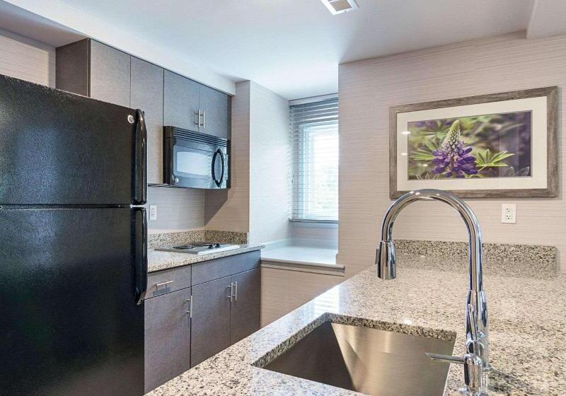 Люкс Кровать Кинг, Comfort Inn Williamsburg Gateway