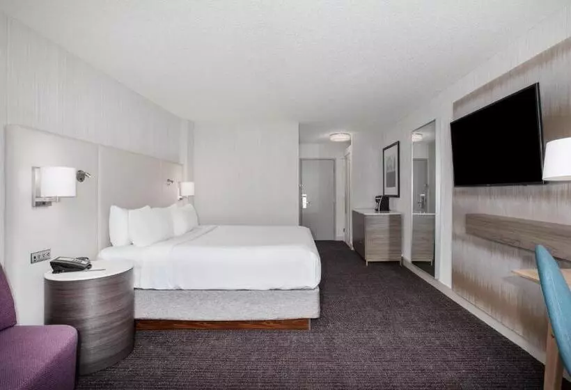 اتاق استاندارد, Crowne Plaza Kansas City Downtown, An Ihg