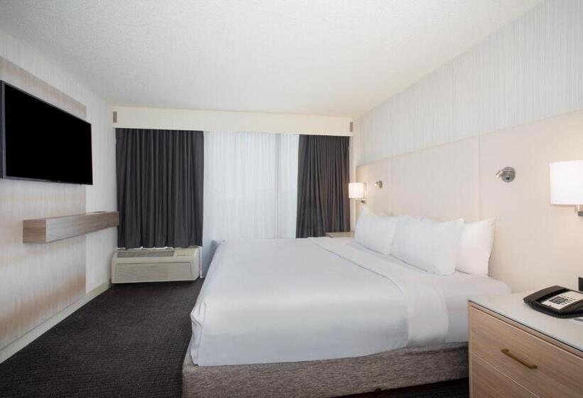 带大床的标准间, Crowne Plaza Kansas City Downtown, An Ihg