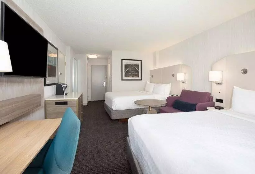 اتاق استاندارد با 2 تخت دوبل, Crowne Plaza Kansas City Downtown, An Ihg