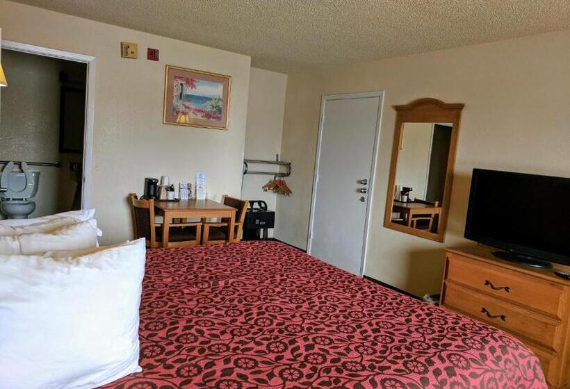 חדר סטנדרט עם מיטת קינג, Days Inn By Wyndham San Antonio Interstate Hwy 35 North