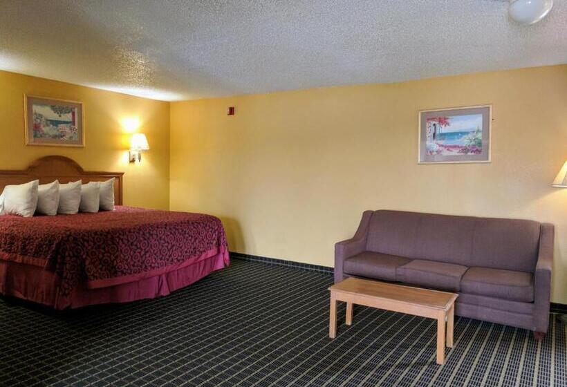 Люкс Deluxe Кровать Кинг, Days Inn By Wyndham San Antonio Interstate Hwy 35 North