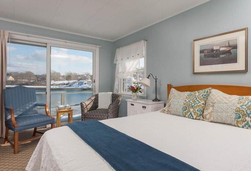 Студия Стандарт, Dockside Guest Quarters