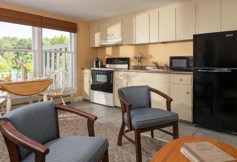 Люкс Superior Вид на Море, Dockside Guest Quarters