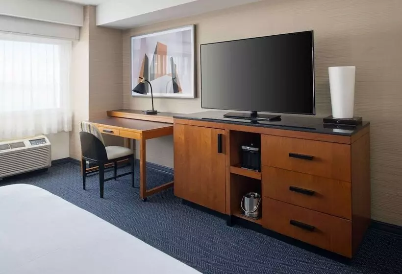 اتاق استاندارد با 2 تخت دوبل, Doubletree By Hilton  San Francisco Airport