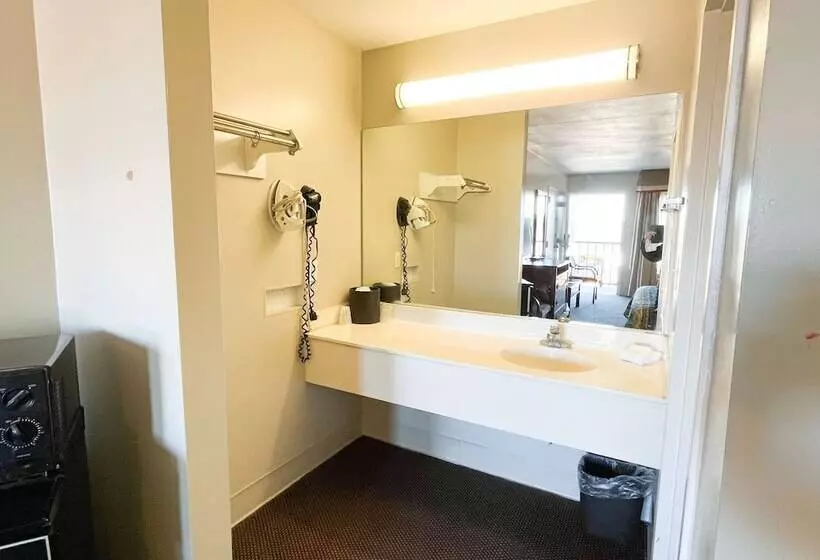 デラックスルーム, Motel 6 Bracey, Va I 85