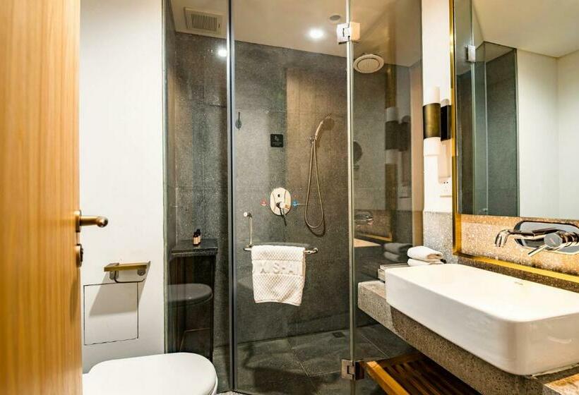 Номер Стандарт, Yoba Boutique