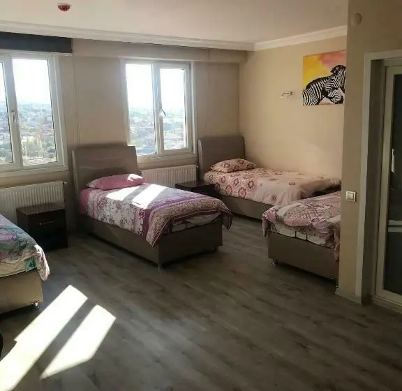 スタンダード４人部屋, Gunes Otel