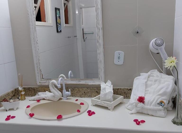 سوییت خانوادگی, Pousada Arraial Inn