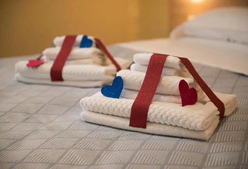اتاق کلاسیک سه تخته, Historico Loft & Rooms Palazzo Adragna Xix