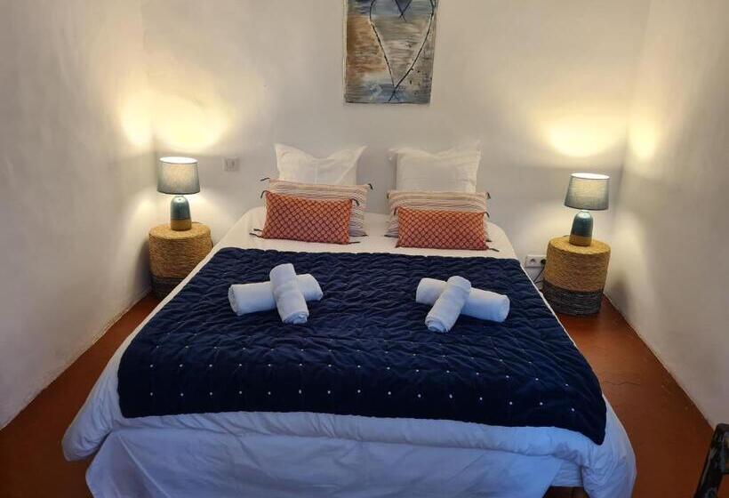 חדר דלוקס נוף לגינה, La Ferme Constantin