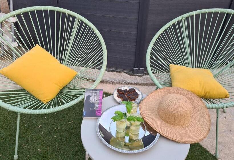 חדר סטנדרט לשלושה, La Ferme Constantin