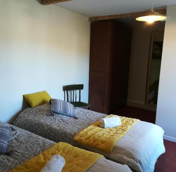 חדר סטנדרט לשלושה, La Ferme Constantin