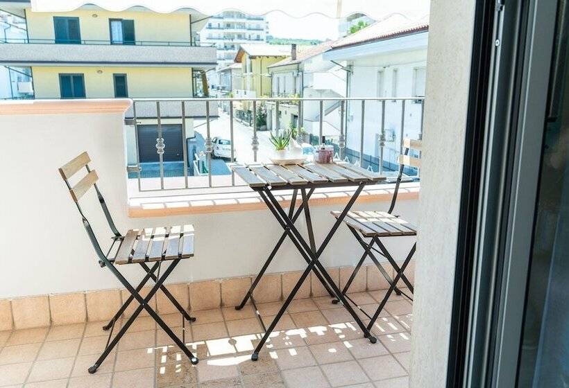 اتاق استاندارد سه نفره, Baldacci Bed & Breakfast