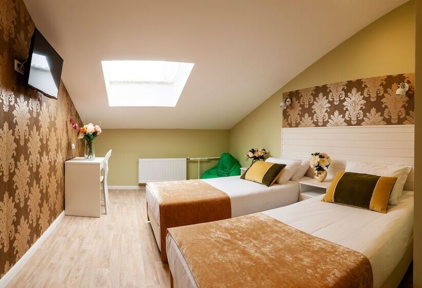 屋根裏部屋風スタンダードルーム, Art Deco Nevsky