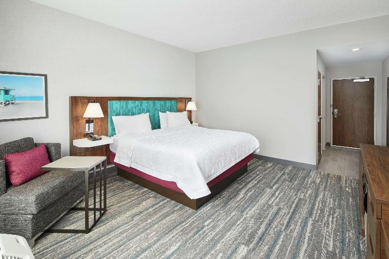 스탠다드 룸 킹사이즈 침대, Hampton Inn Odessa Trinity