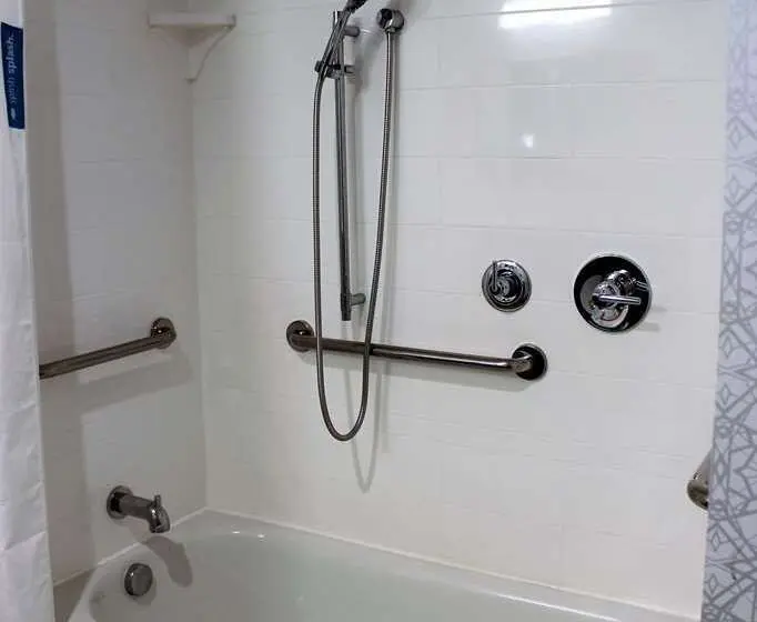 Standard-invahuone, Hampton Inn Odessa Trinity