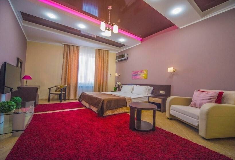 اتاق سوپریور, Kremleff