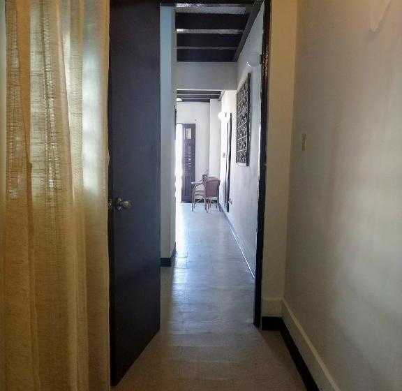 침실 1개 발코니 아파트, La Capitana Old San Juan Building