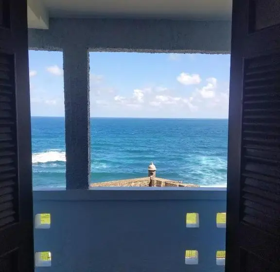 اتاق استاندارد با بالکن و چشمانداز دریا, La Capitana Old San Juan Building