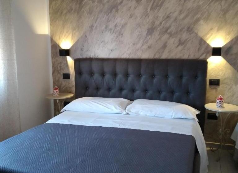 Номер Deluxe, Domus Michaeli B&b Pompei