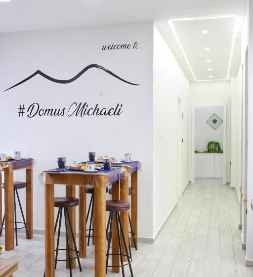 Четырехместный Номер Стандарт с Балконом, Domus Michaeli B&b Pompei