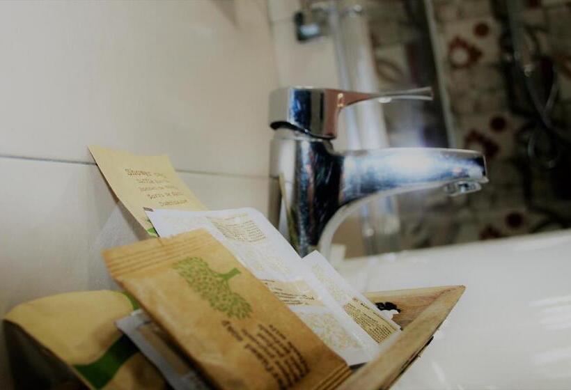 Номер Стандарт Трехместный, Domus Michaeli B&b Pompei