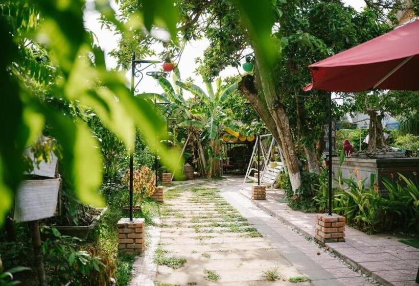 اتاق استاندارد با سرویس بهداشتی مشترک, Hue Lotus Homestay