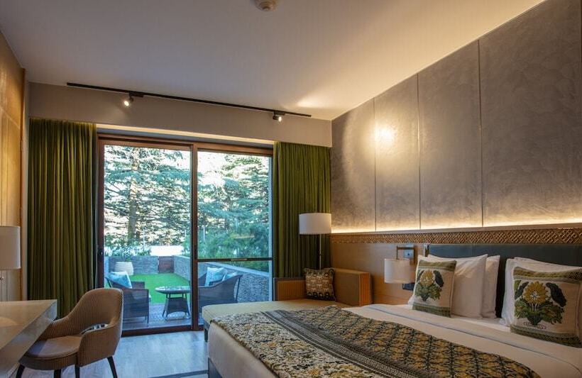 اتاق کلاب, Hyatt Regency Dharamshala Resort