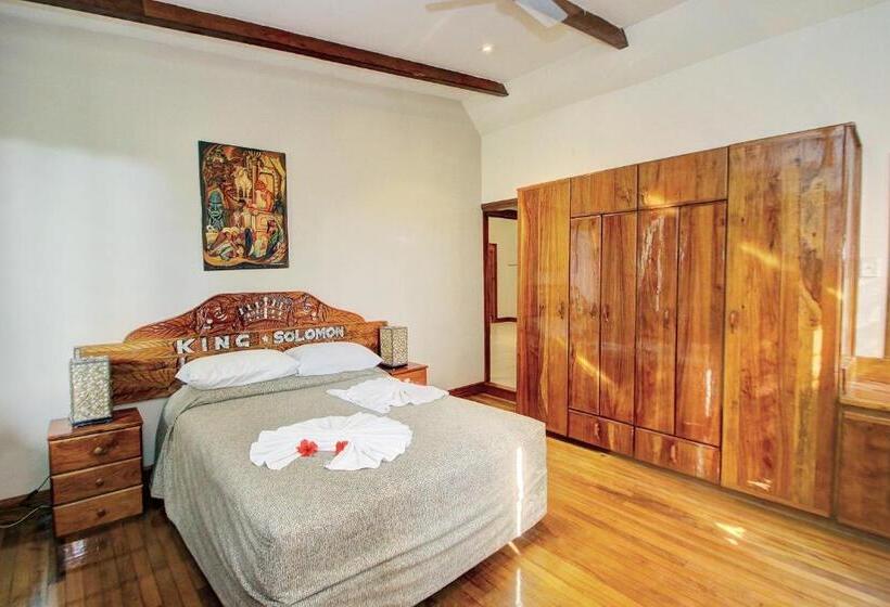 آپارتمان 2 خوابه, King Solomon