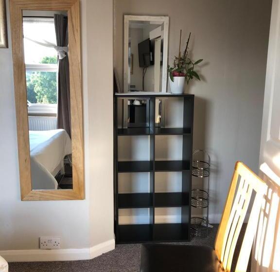 חדר סטנדרט, Carena House