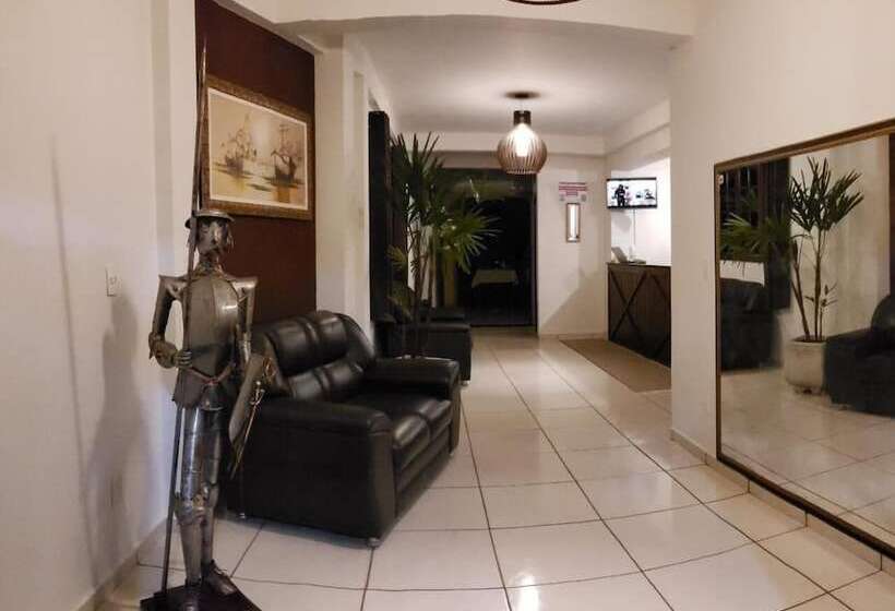 غرفة قياسية ثلاثية, Casa Blanca Pousada