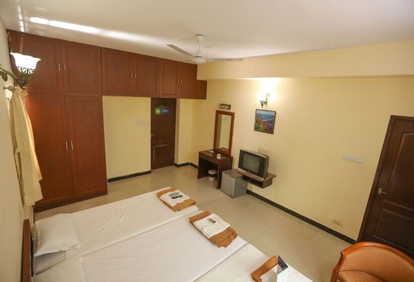 Chambre Triple Deluxe, Ulo Shivasunder Villa