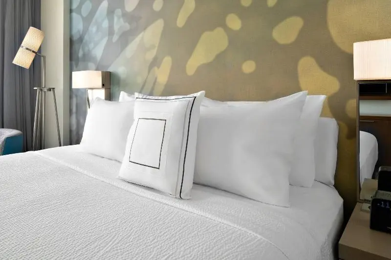 キングサイズベッドのスタンダードルーム, Courtyard By Marriott Delray Beach