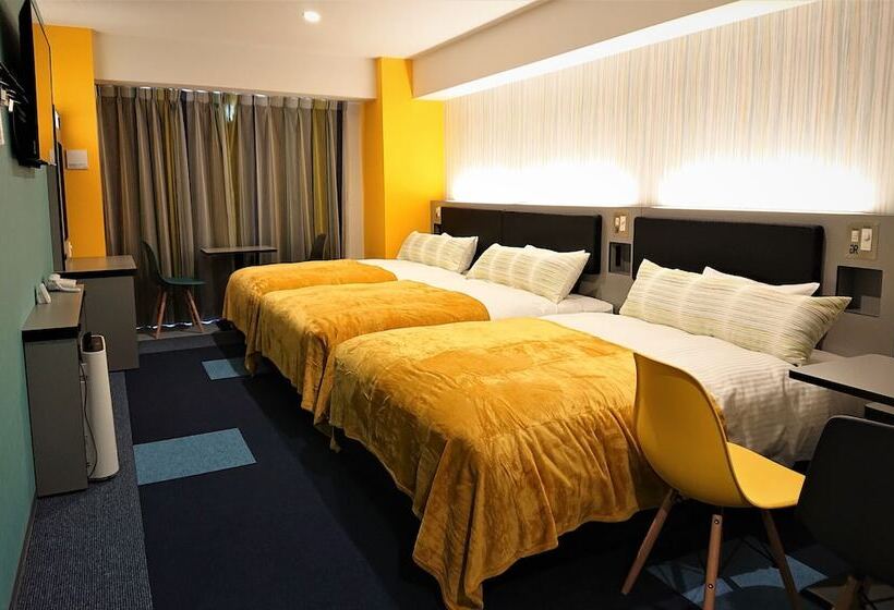 חדר סטנדרט לשלושה, Green Rich Hotel Okinawa Nago