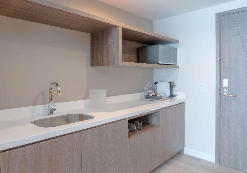 Номер Deluxe Кровать Кинг, Hilton Garden Inn Santa Ana San Jose