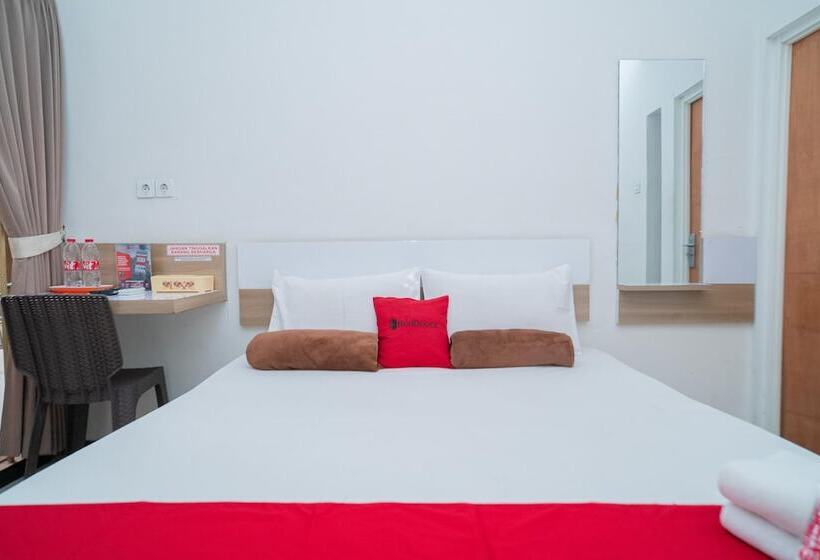 Номер Economy, Reddoorz Syariah Near Transmart Mx Malang