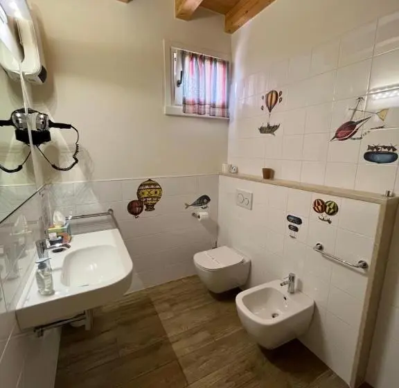 Standard Kolmen Hengen Huone, Agriturismo Corte Ambrosio