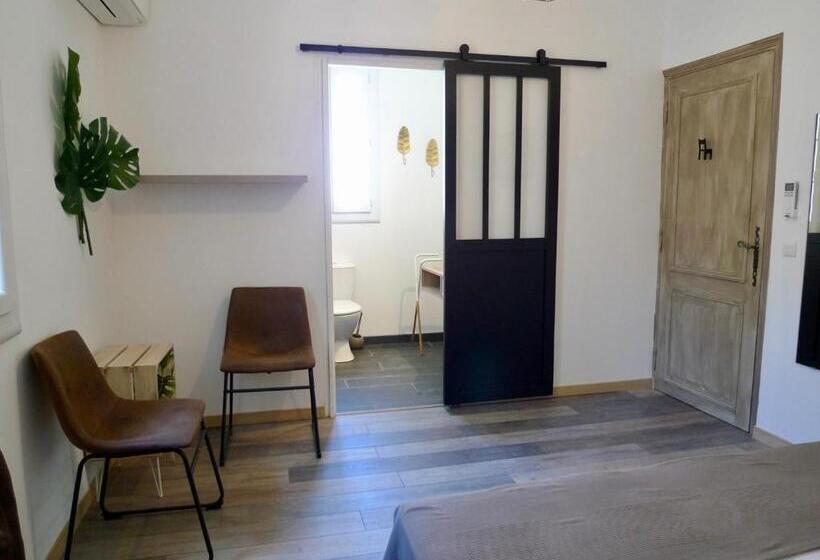 اتاق لوکس, O 36 Rempart Sud B&b