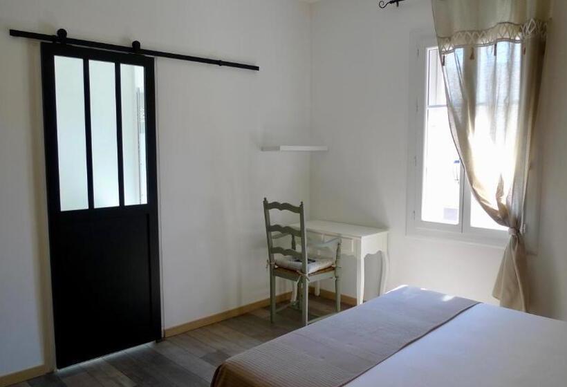 اتاق استاندارد چهار تخته, O 36 Rempart Sud B&b