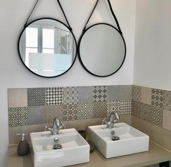 اتاق استاندارد چهار تخته, O 36 Rempart Sud B&b