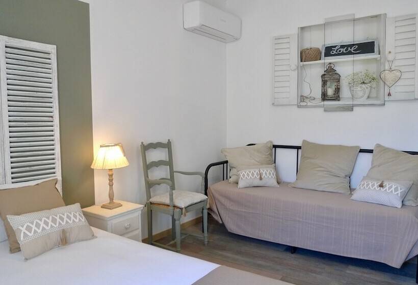 اتاق استاندارد چهار تخته, O 36 Rempart Sud B&b