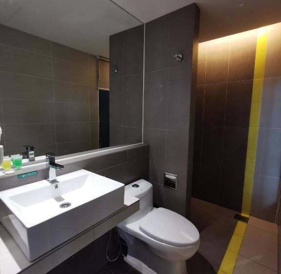 キングサイズベッドのデラックスルーム, Sovotel Conezion Putrajaya