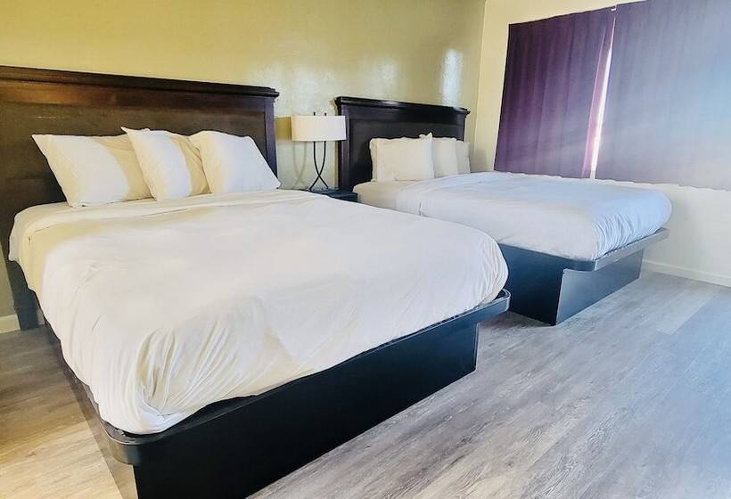 غرفه قياسيه سريرين مزدوجين, Baymont By Wyndham Fort Bragg