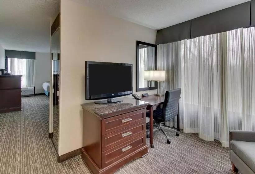 スイート, Best Western Plus Indianapolis North At Pyramids