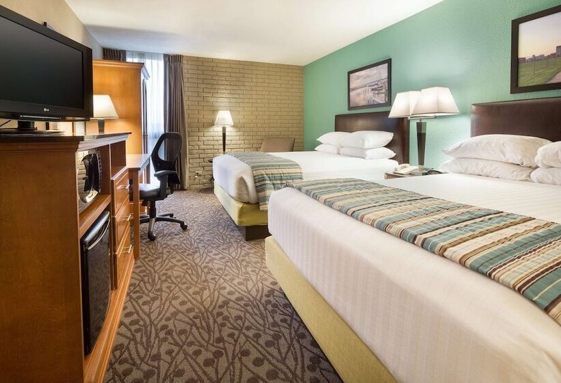 장애인용 디럭스룸, Drury Inn Mobile