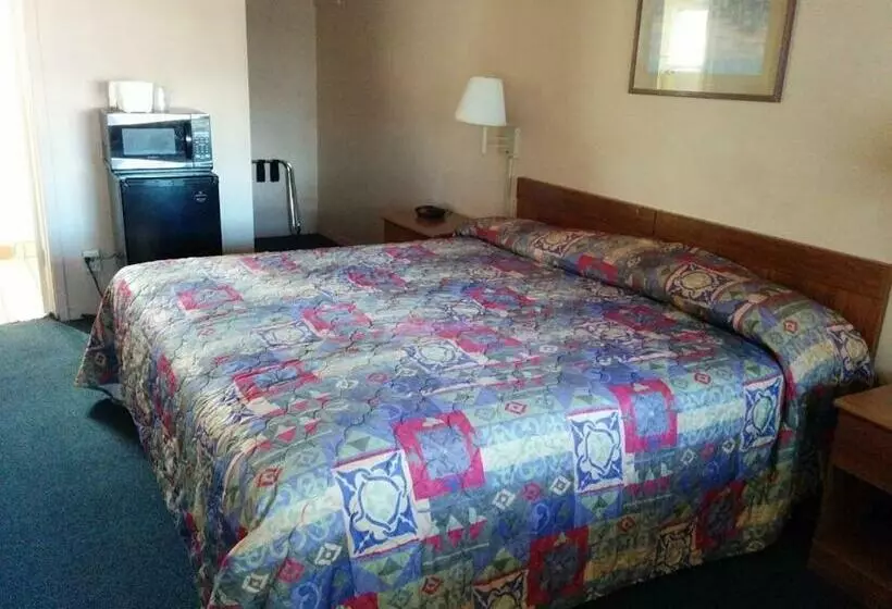 キングサイズベッドのスタンダードルーム, Economy Inn Safford