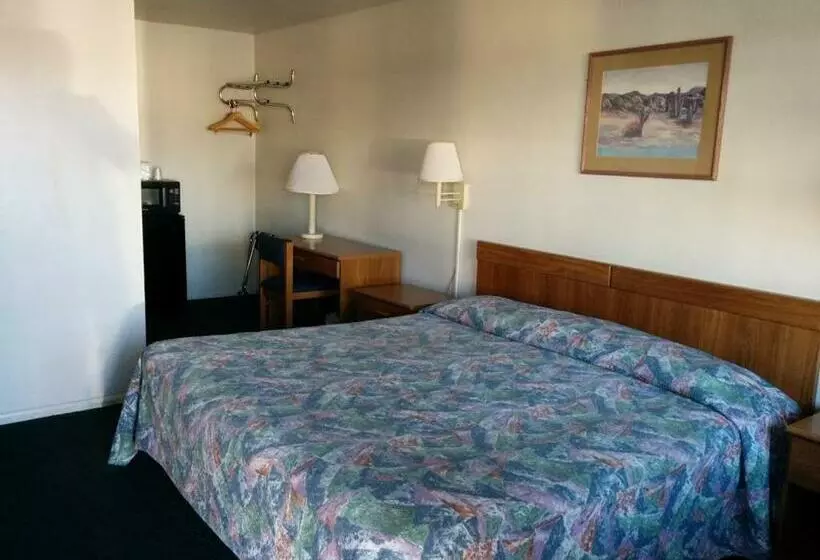 キングサイズベッドのスタンダードルーム, Economy Inn Safford