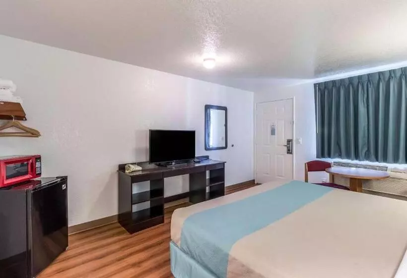 Deluxe-huone King-vuode, Motel 6astoria, Or